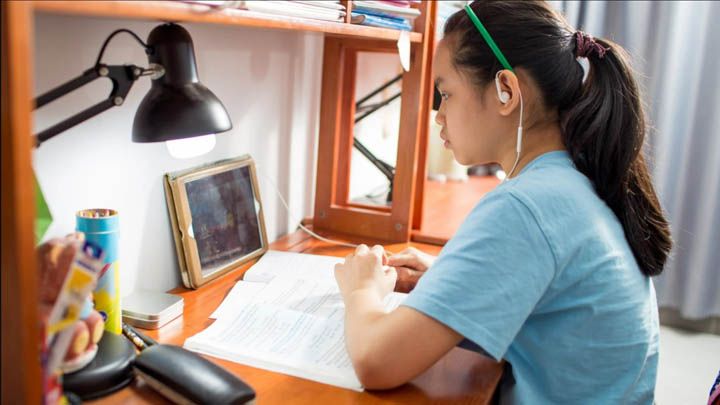 Các sinh viên chiến thắng trong cuộc thi 