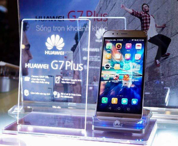 HTC và Huawei cạnh tranh smartphone mới