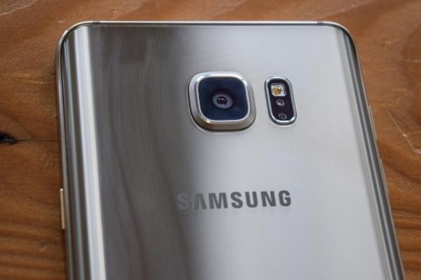 Galaxy A9 có thể quay video 4K giống Note 5.