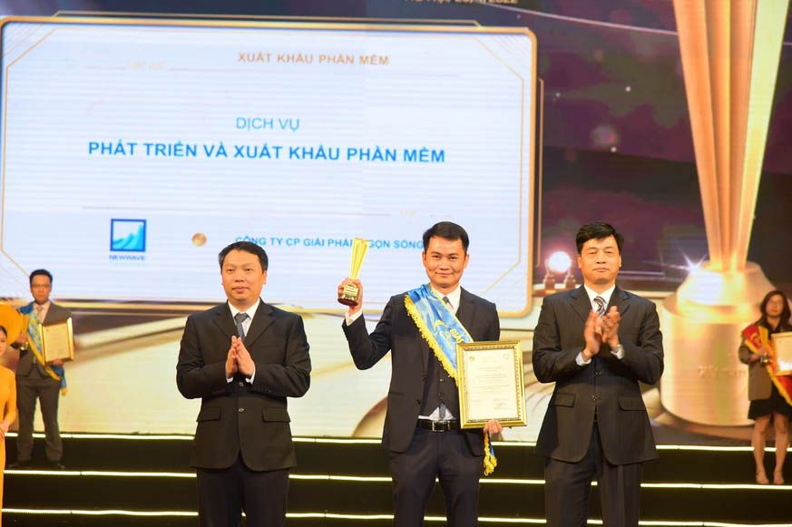 Newwave Solutions - nối tiếp thành công với Giải thưởng Sao Khuê 2022