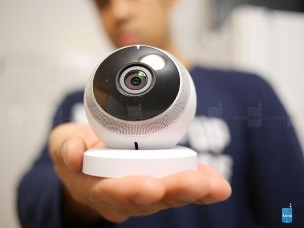 Logi Circle - camera quay độc đáo từ Logitech