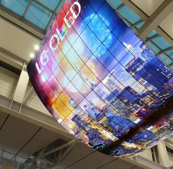 LG xác lập kỷ lục màn hình OLED lớn nhất thế giới
