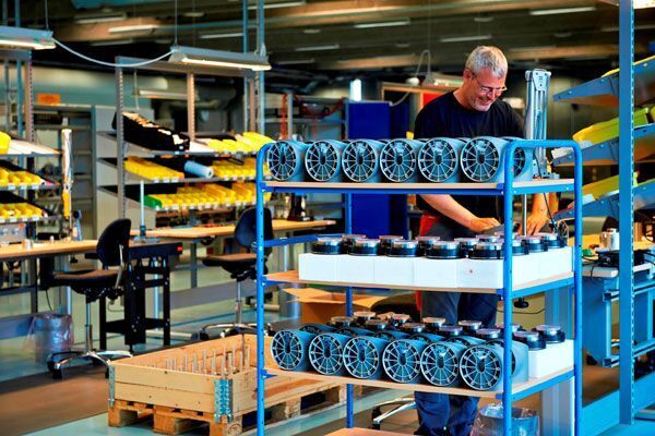 robot, robot công nghiệp, tự động hóa, PolyScope, Universal Robots, Wistron,