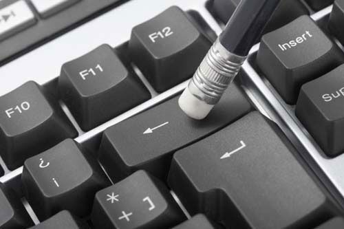 Xâm nhập vào hầu hết các phiên bản Linux chỉ với nút…Backspace