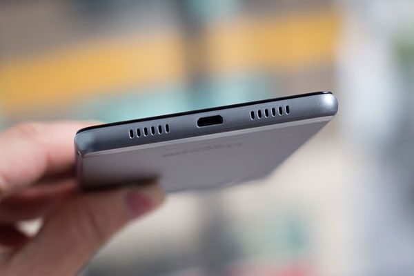  smartphone phổ thông, smartphone tầm trung, Massgo Việt Nam, Vi5 Plus, Phablet kim loại nguyên khối, 