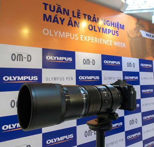 Olympus khoe dàn máy ảnh "chất" cùng ống kính M.Zuiko