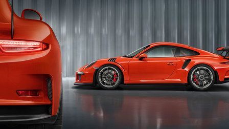 Porsche đã giao hơn 225.000 xe trong năm 2015