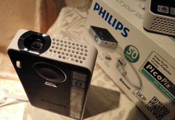 Vietnet, Philips, máy chiếu mini, thị trường việt nam
