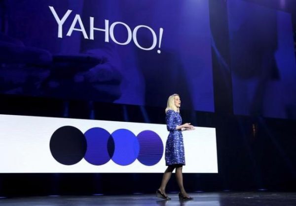 Yahoo! đối mặt kiện tụng vì tin nhắn văn bản