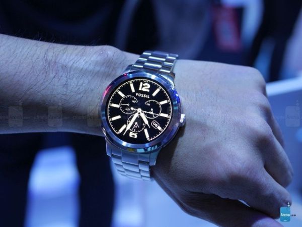 Độc đáo smartwatch cổ điển Fossil Q Founder