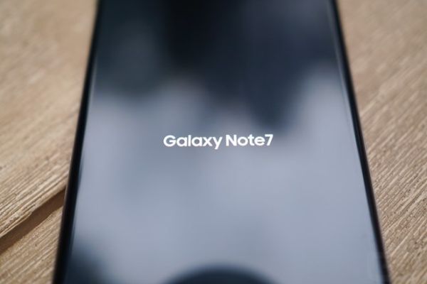 Ngừng bán Note 7, cổ phiếu Samsung tiếp tục dốc
