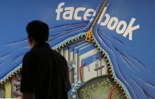 Facebook tiếp tục bị tố 