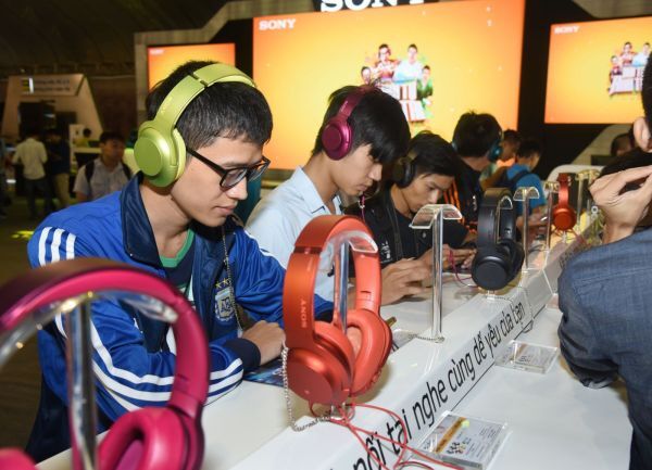  Sony, sony bravia, Sony Xperia XZ, Sony Show 2016, 