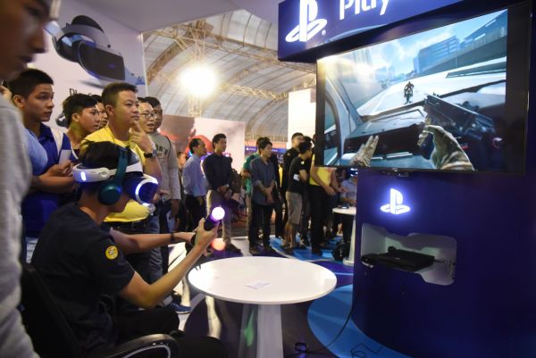  Sony, sony bravia, Sony Xperia XZ, Sony Show 2016, 