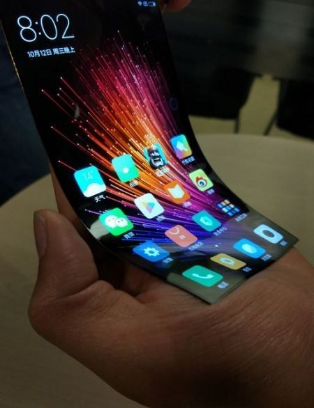 Xiaomi đang phát triển màn hình uốn cong?