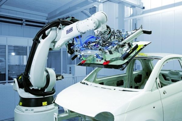 Robot sẽ không thể “cướp việc” của con người!