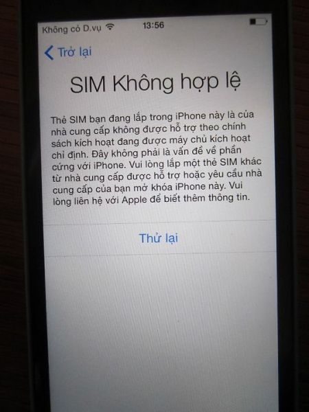 iPhone hàng xách tay bản Quốc tế bị biến thành cục gạch