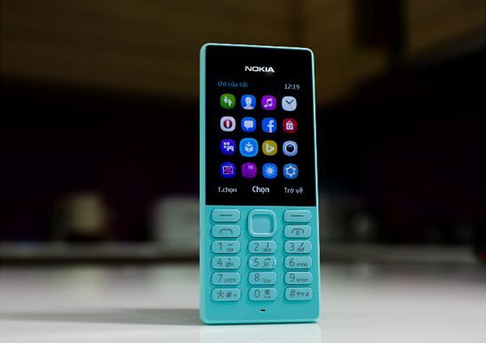 Mở hộp Nokia 216 chụp ảnh Selfie