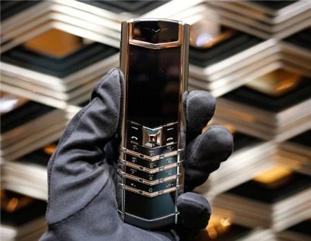 Vertu làm điện thoại riêng cho thị trường Việt Nam