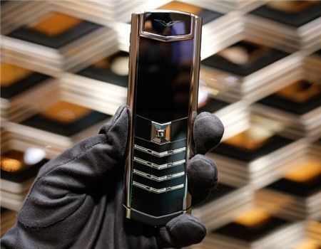 Vertu làm điện thoại riêng cho thị trường Việt Nam