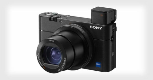 Sony ra mắt máy ảnh compact RX100 V giá hơn 22 triệu đồng