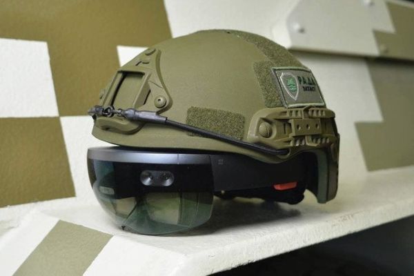 Kính VR HoloLens được trang bị cho quân đội Ukrania