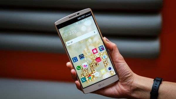 LG V10 mất giá 9 triệu đồng
