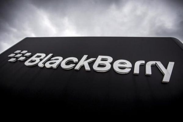 BlackBerry tham gia vào mảng xe hơi tự lái của Ford