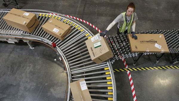 Amazon có ứng dụng nhìn xuyên thấu kiện hàng