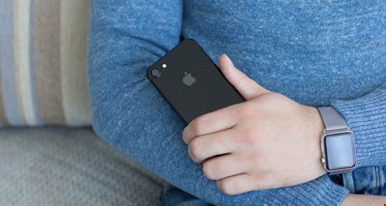 Dùng iPhone là... thiếu trung thực !?