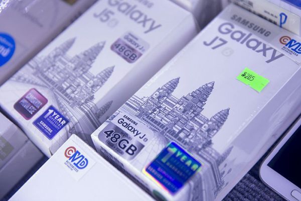 Điện thoại Samsung lại phát nổ, lần này là Galaxy J5
