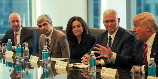 Đằng sau cuộc gặp giữa D. Trump và các lãnh đạo công nghệ
