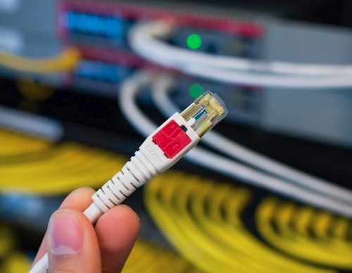 Cáp mạng PoE giúp tăng khả năng truyền tải dữ liệu