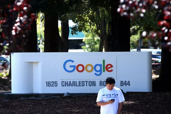 Google bị kiện vì khuyến khích chương trình 