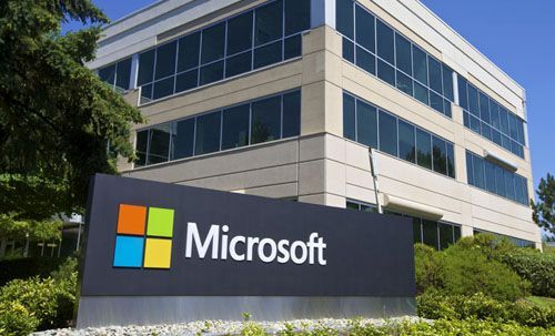Microsoft sẽ sớm trở thành công ty đầu tiên vượt ngưỡng 