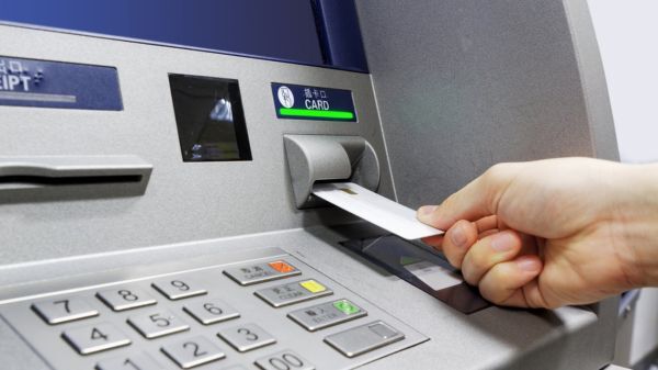 Anh: Lĩnh án 43 năm tù vì gây nổ và phá hoại các cây ATM
