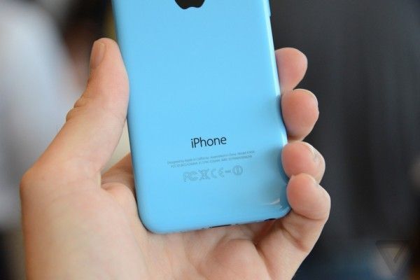 iPhone 5C lock Nhật giá siêu rẻ ồ ạt tái xuất thị trường