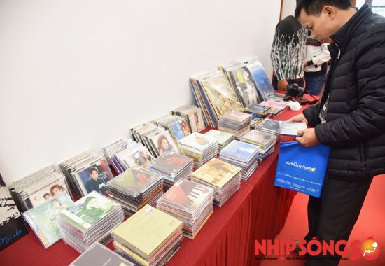 AV Show 2016, triển lãm, thiết bị, âm thanh, loa, bluetooth, 