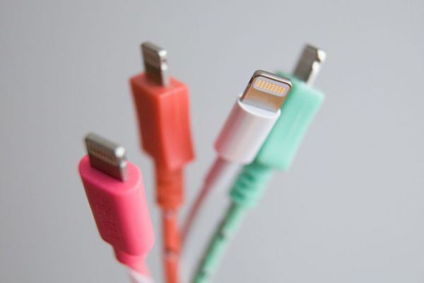 99% các loại sạc iPhone/iPad mua 