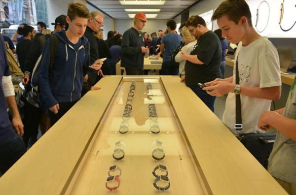 IDC: Doanh số bán ra Apple Watch sụt giảm mạnh