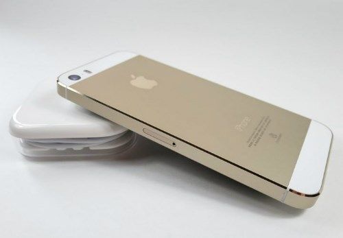 iPhone 5s vẫn bán chạy ở Việt Nam dù Apple đã ngừng sản xuất