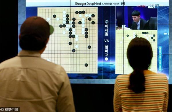 Kỳ thủ Trung Quốc Ke Jie thách đấu cờ vây với AlphaGo