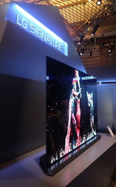 LG SIGNATURE TV OLED