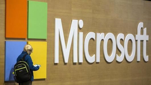 Microsoft quyết thâu tóm