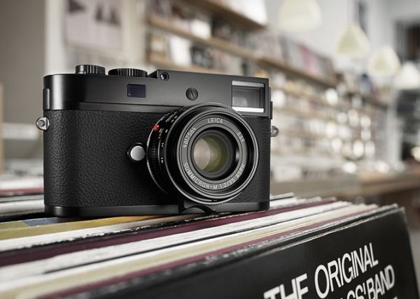 Leica ra mắt máy ảnh số không màn hình giá 6.000USD