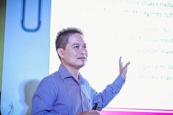 Lazada, Momo, Google, Thương mại điện tử, mua hàng trực tuyến, thị trường việt nam