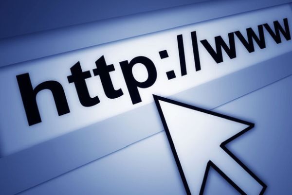 Một nửa web traffic xuất phát từ các bot