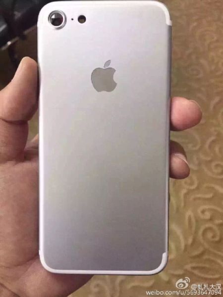 Xuất hiện ảnh thực tế iPhone 7