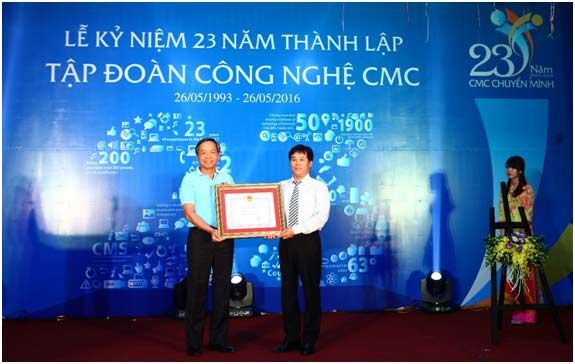 Nhân kỷ niệm 23 năm thành lập, CMC được Bộ Thông tin và Truyền thông khen thưởng