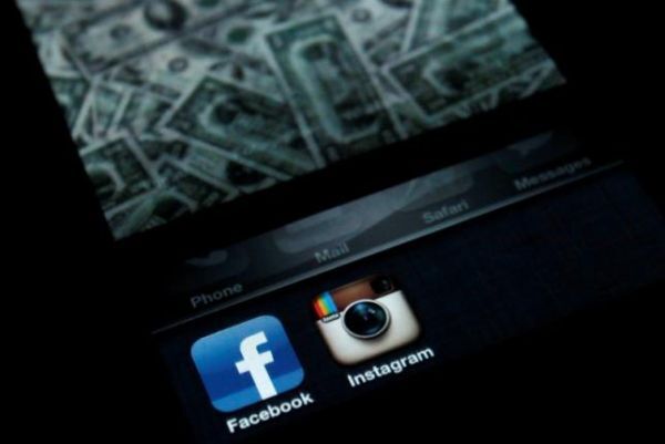 Cậu bé 10 tuổi khiến Facebook giật mình